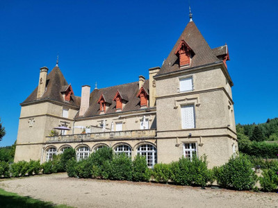 French property for sale in Mariol, Allier - €370,800 - photo 1