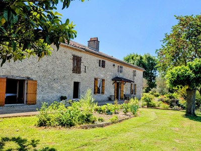 Maison à vendre à Galapian, Lot-et-Garonne, Aquitaine, avec Leggett Immobilier
