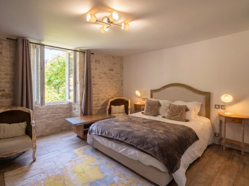 French property for sale in Montroy, Charente-Maritime - €1,323,000 - photo 4