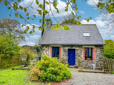 Maison à vendre à Saint-Mayeux, Côtes-d'Armor, Bretagne, avec Leggett Immobilier