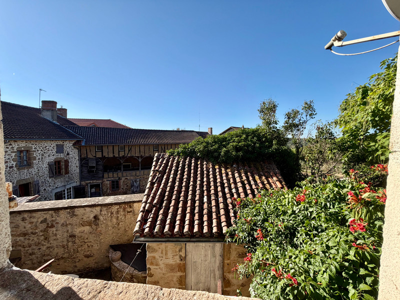 French property for sale in Rochechouart, Haute-Vienne - €274,990 - photo 4