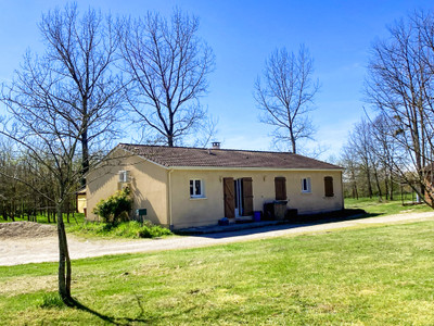French property for sale in Sos, Lot-et-Garonne - €190,000 - photo 1