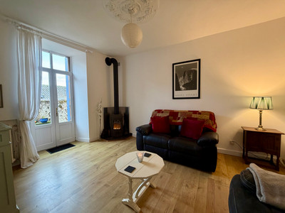 French property for sale in Rochechouart, Haute-Vienne - €215,000 - photo 5
