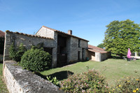 Maison à vendre à Val-de-Bonnieure, Charente - 349 000 € - photo 8