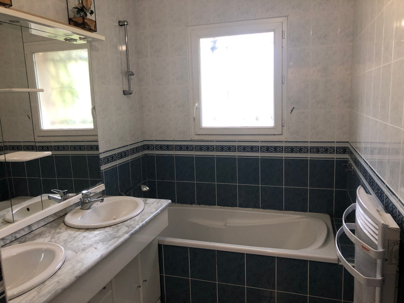 French property for sale in Saint-Groux, Charente - €172,000 - photo 9