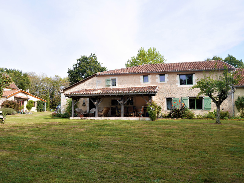 House for sale in Ronsenac Charente Property with 2 gites, pool