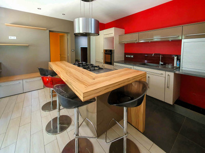 French property for sale in Bagnols-sur-Cèze, Gard - €380,000 - photo 3