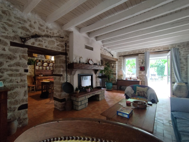 French property for sale in Les Grands-Chézeaux, Haute-Vienne - €213,840 - photo 1