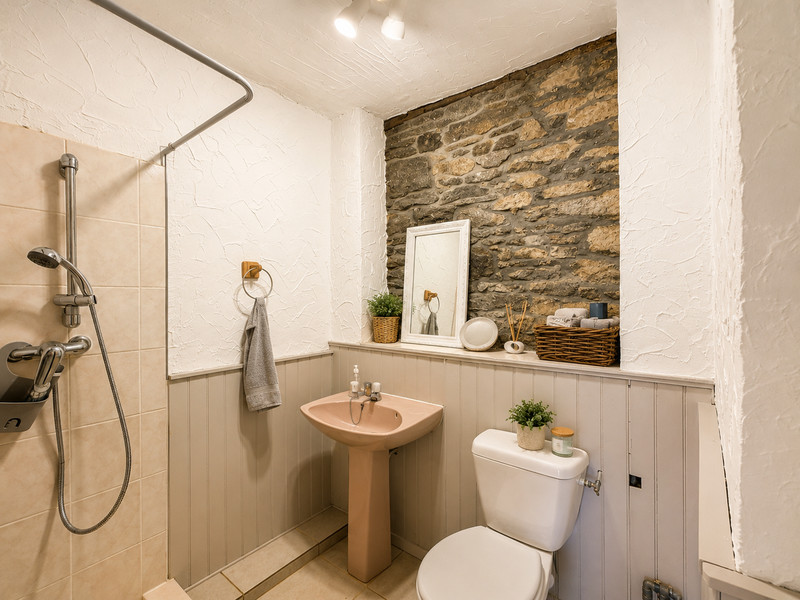 French property for sale in Mohon, Morbihan - €138,999 - photo 10