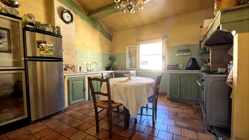 French property for sale in Avignon, Vaucluse - €326,000 - photo 1