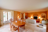 Propriété à vendre à Montbron, Charente - 434 600 € - photo n°2