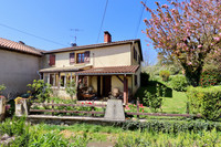 Maison à vendre à Le Lindois, Charente - 99.995 € - photo 1