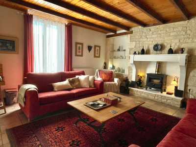 French property for sale in Oradour, Charente - €179,000 - photo 2