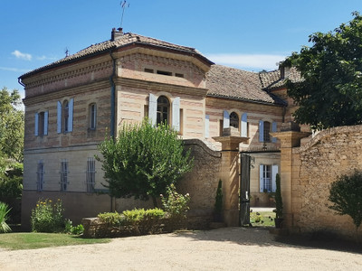 chateau for sale in Gard