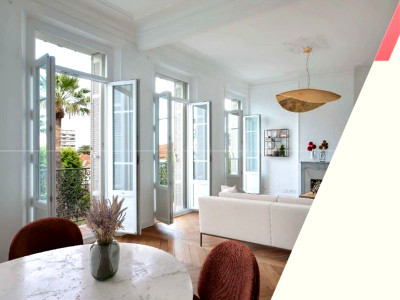 French property for sale in Paris, Paris - €560,000 - photo 1