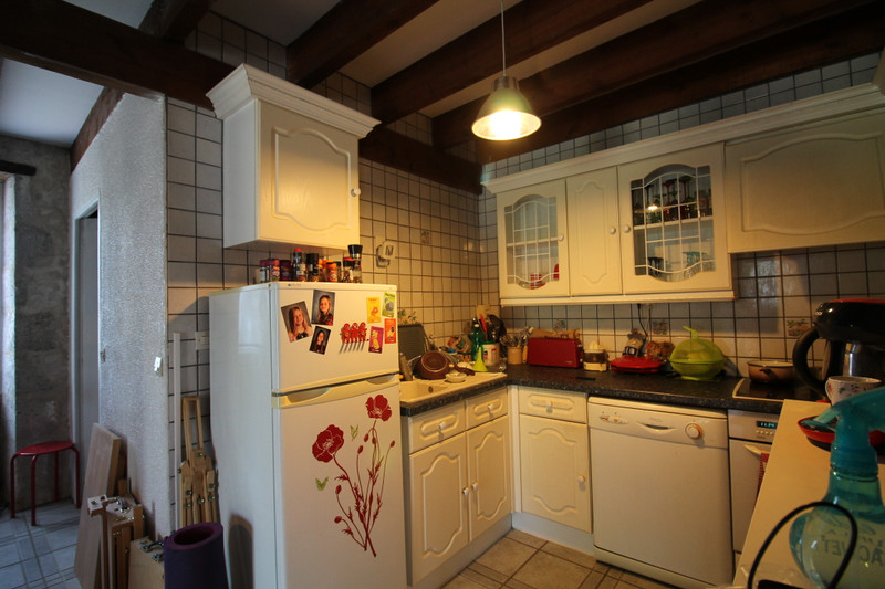 French property for sale in Villognon, Charente - &#8364;107,910 - photo 3