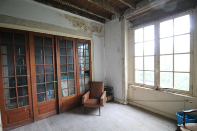 French property for sale in Luxé, Charente - €128,000 - photo 2