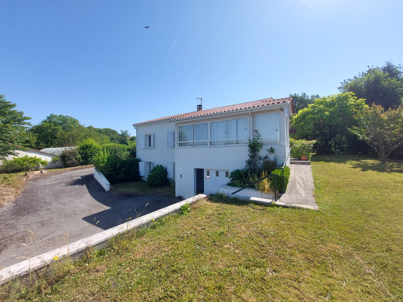 French property for sale in Dignac, Charente - €199,900 - photo 4