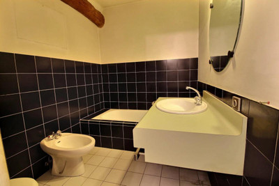 French property for sale in Vallauris, Alpes-Maritimes - €225,000 - photo 9
