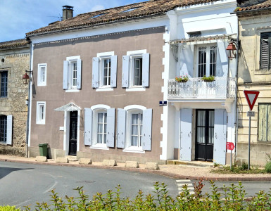 Maison à vendre à Fronsac, Gironde, Aquitaine, avec Leggett Immobilier