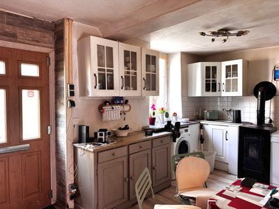 French property for sale in Saint-Pierre-sur-Orthe, Mayenne - €66,660 - photo 4