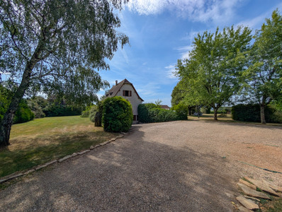 French property for sale in Génis, Dordogne - €295,700 - photo 8