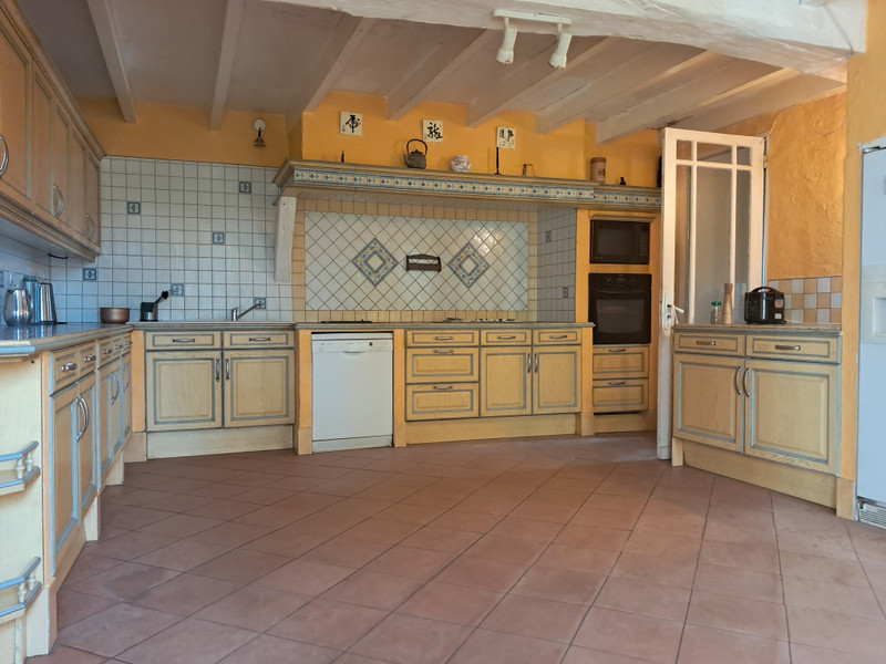 French property for sale in La Lande-de-Fronsac, Gironde - €371,000 - photo 2