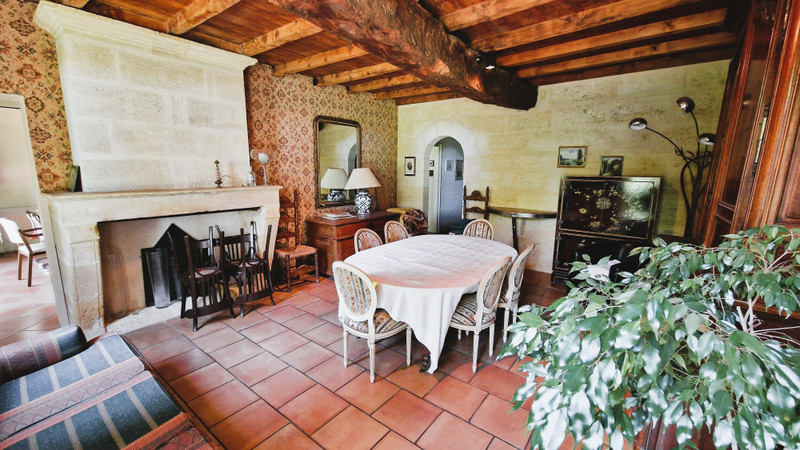 French property for sale in Saint-Sulpice-de-Faleyrens, Gironde - €875,000 - photo 3