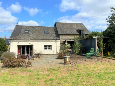 Maison à vendre à Saint-Cyr-en-Pail, Mayenne, Pays de la Loire, avec Leggett Immobilier