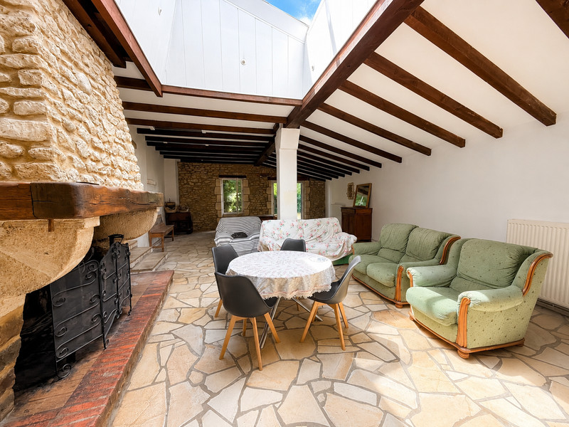 French property for sale in Générac, Gironde - €265,000 - photo 5