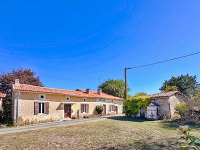 house for sale in Charente