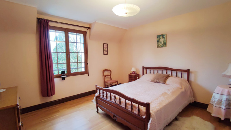 French property for sale in Le Dézert, Manche - €369,900 - photo 9