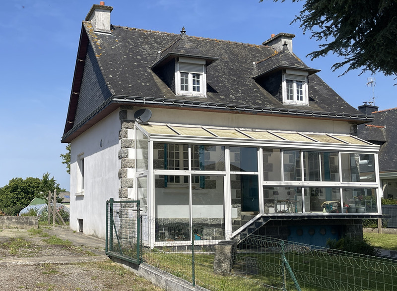 French property for sale in Plussulien, Côtes-d'Armor - €147,150 - photo 0