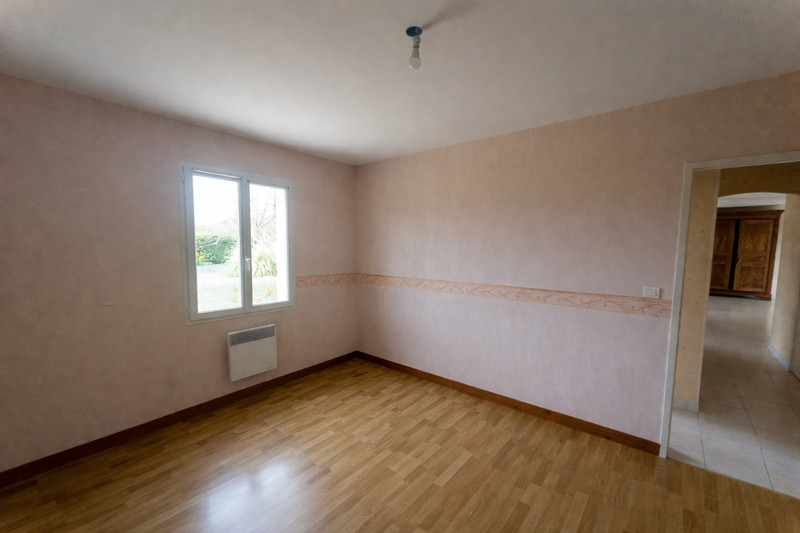 French property for sale in Saint-Romain, Charente - €147,000 - photo 4