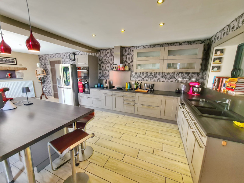 French property for sale in Saint-Maixant, Creuse - €318,000 - photo 6