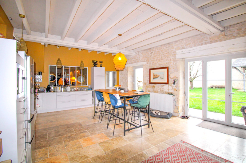 French property for sale in Saint-Jean-d'Angély, Charente-Maritime - €598,500