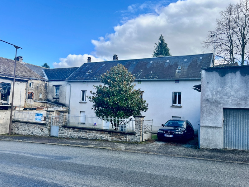 Maison à vendre à Laurière, Haute-Vienne - 82.500 € - photo 1