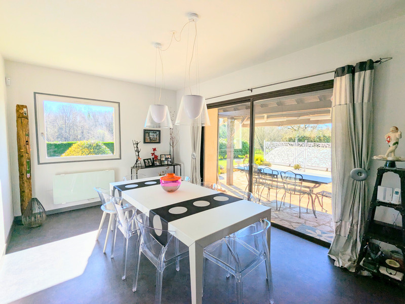 French property for sale in Saint-Yrieix-la-Perche, Haute-Vienne - €378,000 - photo 4
