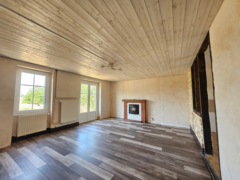 French property for sale in Buxières-les-Mines, Allier - €149,000 - photo 2