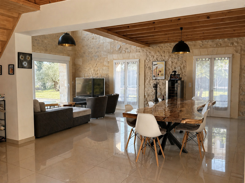 French property for sale in La Lande-de-Fronsac, Gironde - €549,000 - photo 5