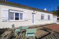Maison à vendre à Brioux-sur-Boutonne, Deux-Sèvres - 196.560 € - photo 10