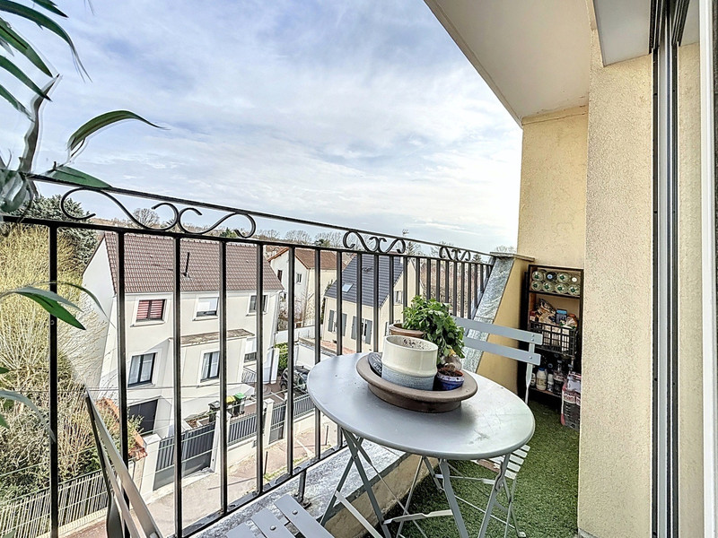 French property for sale in Saint-Maur-des-Fossés, Val-de-Marne - €395,000 - photo 1