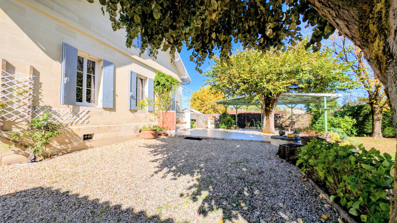 French property for sale in Saint-Denis-de-Pile, Gironde - €520,000 - photo 7