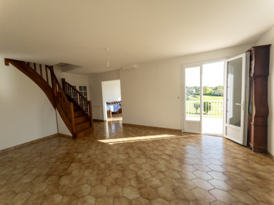 French property for sale in Saint-Séverin, Charente - €180,000 - photo 2