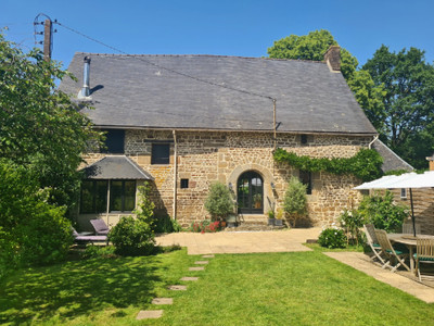house for sale in Mayenne