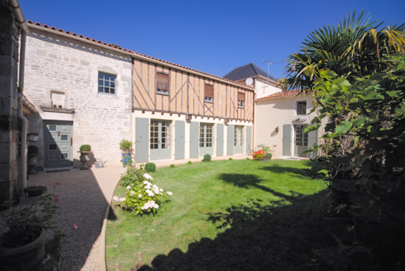 French property for sale in Haimps, Charente-Maritime - €466,400 - photo 6