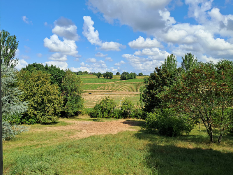 French property for sale in Bourg, Gironde - €399,990 - photo 3