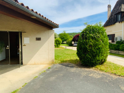 French property for sale in Montignac, Dordogne - €180,000 - photo 2