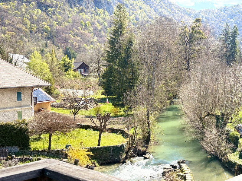 French property for sale in Doussard, Haute-Savoie - €330,000 - photo 9