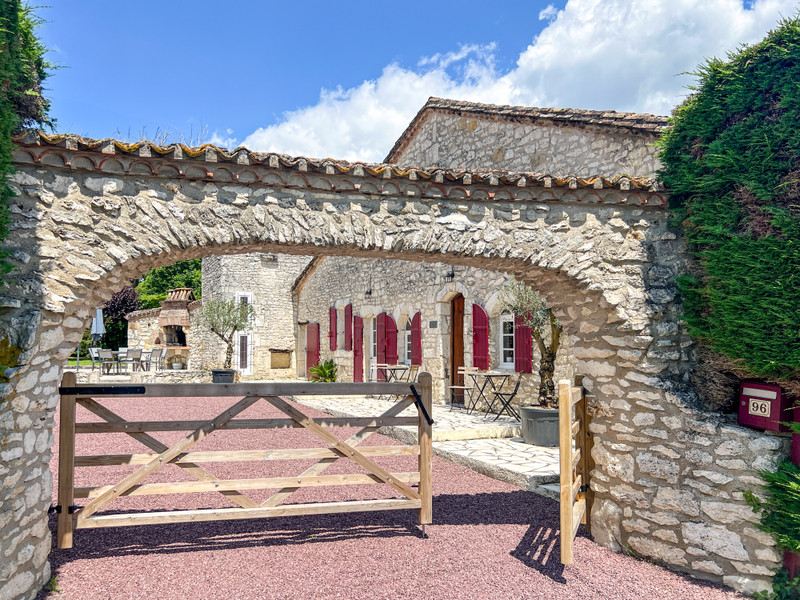 French property for sale in Saint-André-et-Appelles, Gironde - €498,200 - photo 1